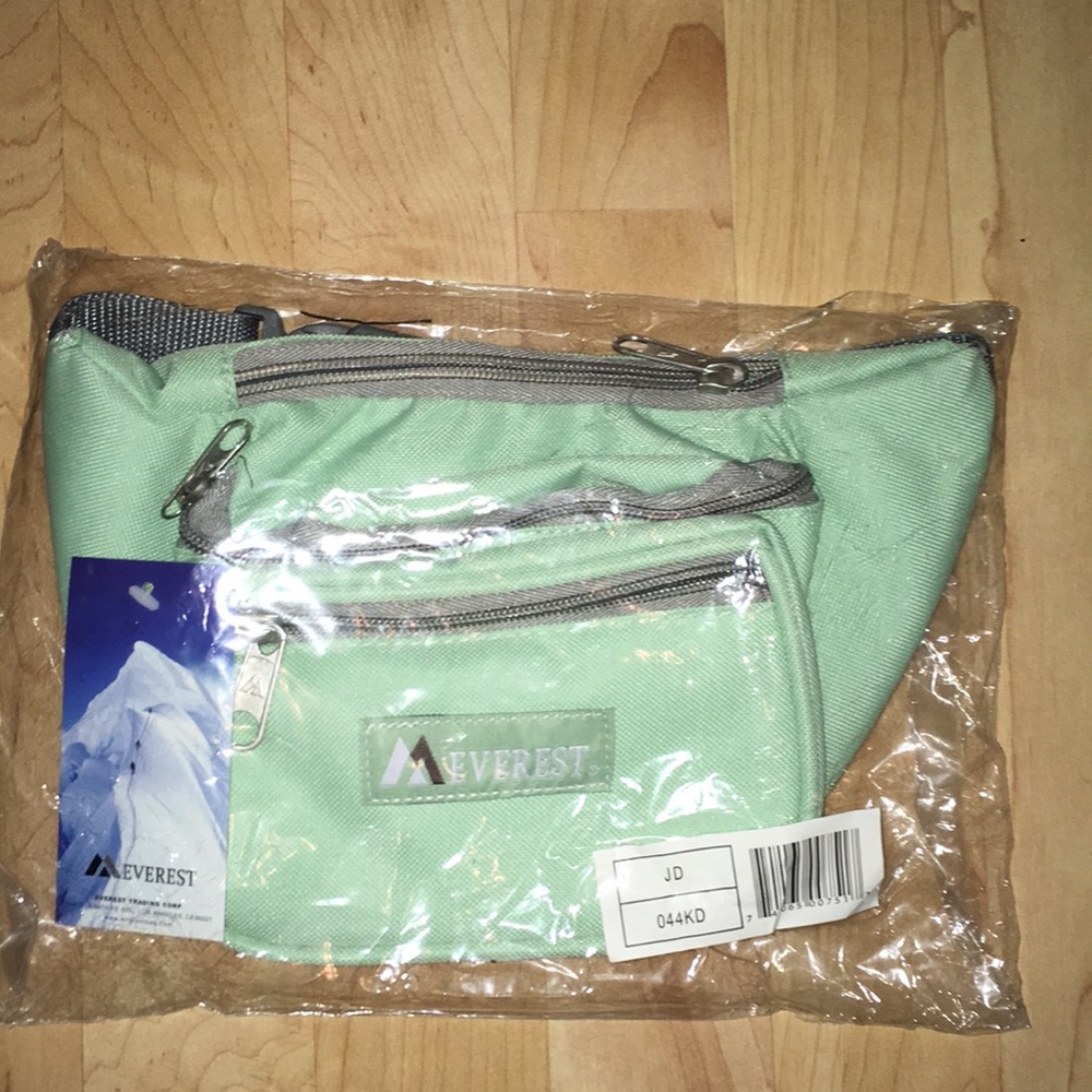 everest fanny pack!